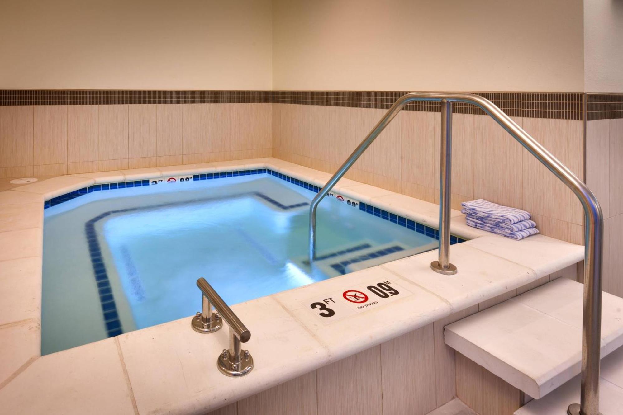 Fairfield Inn & Suites By Marriott Salt Lake City Мидвейл Экстерьер фото