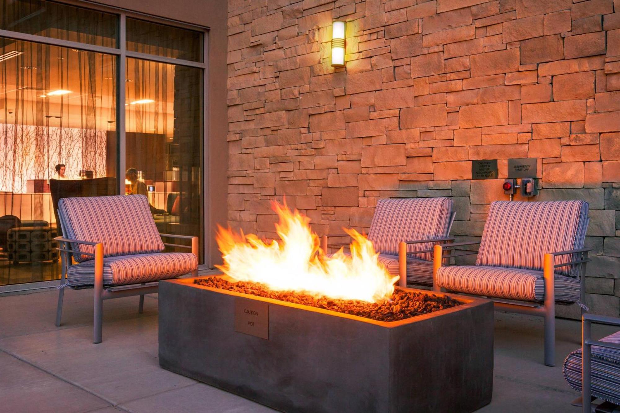 Fairfield Inn & Suites By Marriott Salt Lake City Мидвейл Экстерьер фото